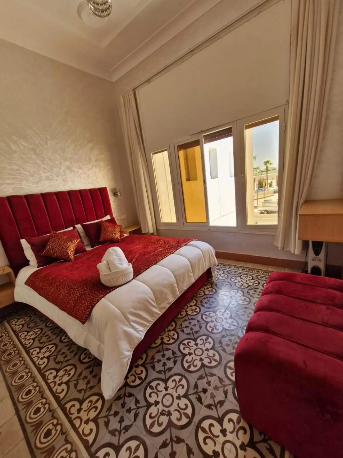 Grande chambre familiale, le lit